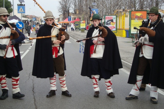 Felice anno nuovo! Новый год по-итальянски