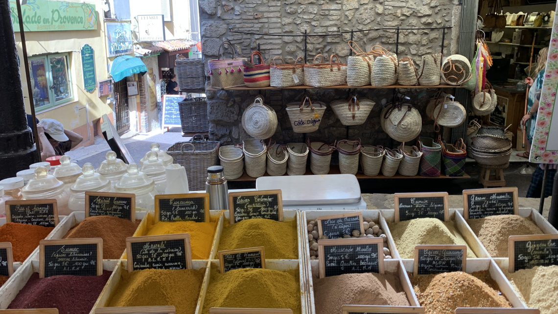 Під сонцем Франції: від Провансу до Парижа. Авіатур