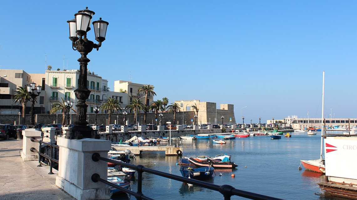 Апулія: стежками оливкових гаїв