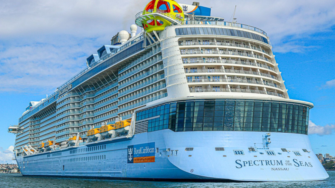 Груповий круїз з Китаю до Японії. Українська група