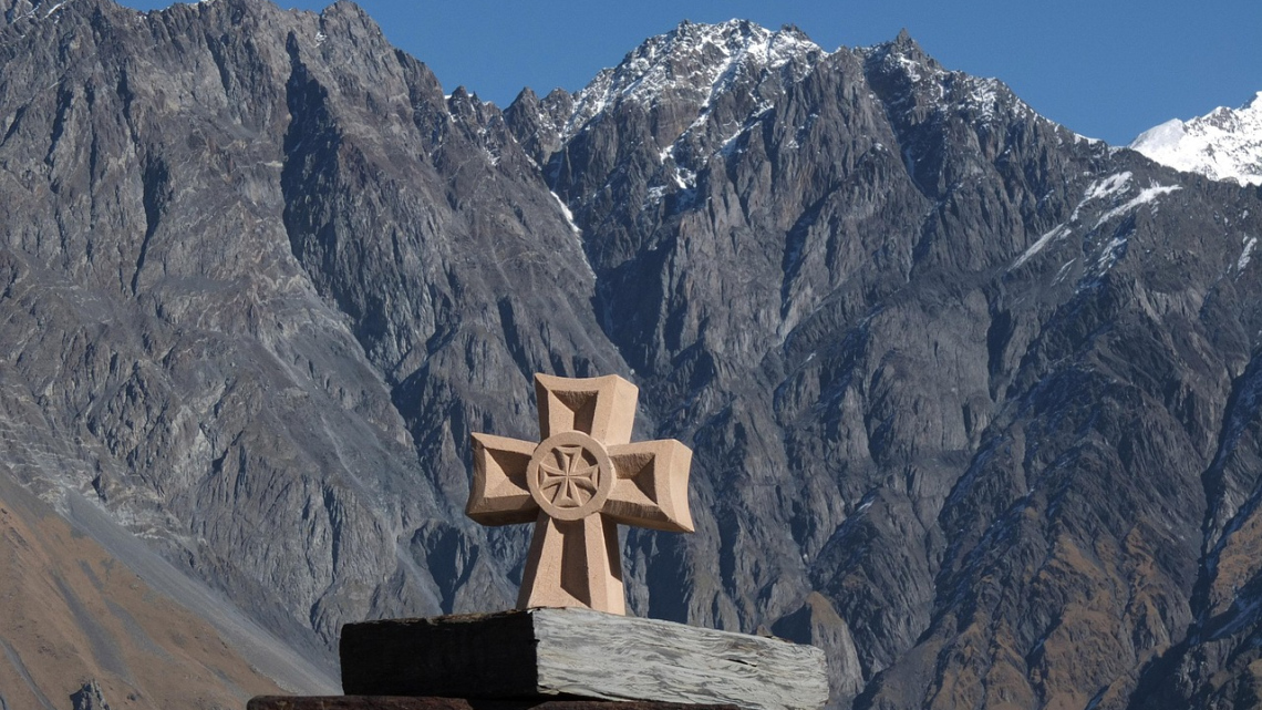 Грузинські канікули: атмосферний Тбілісі, величні гори Казбегі та винна Кахетія