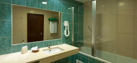 Hotel Roca Mar 4* Канису